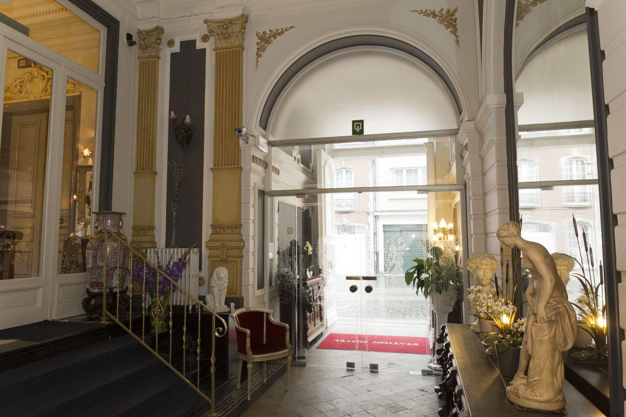 Station Hotel Aalst Exterior photo